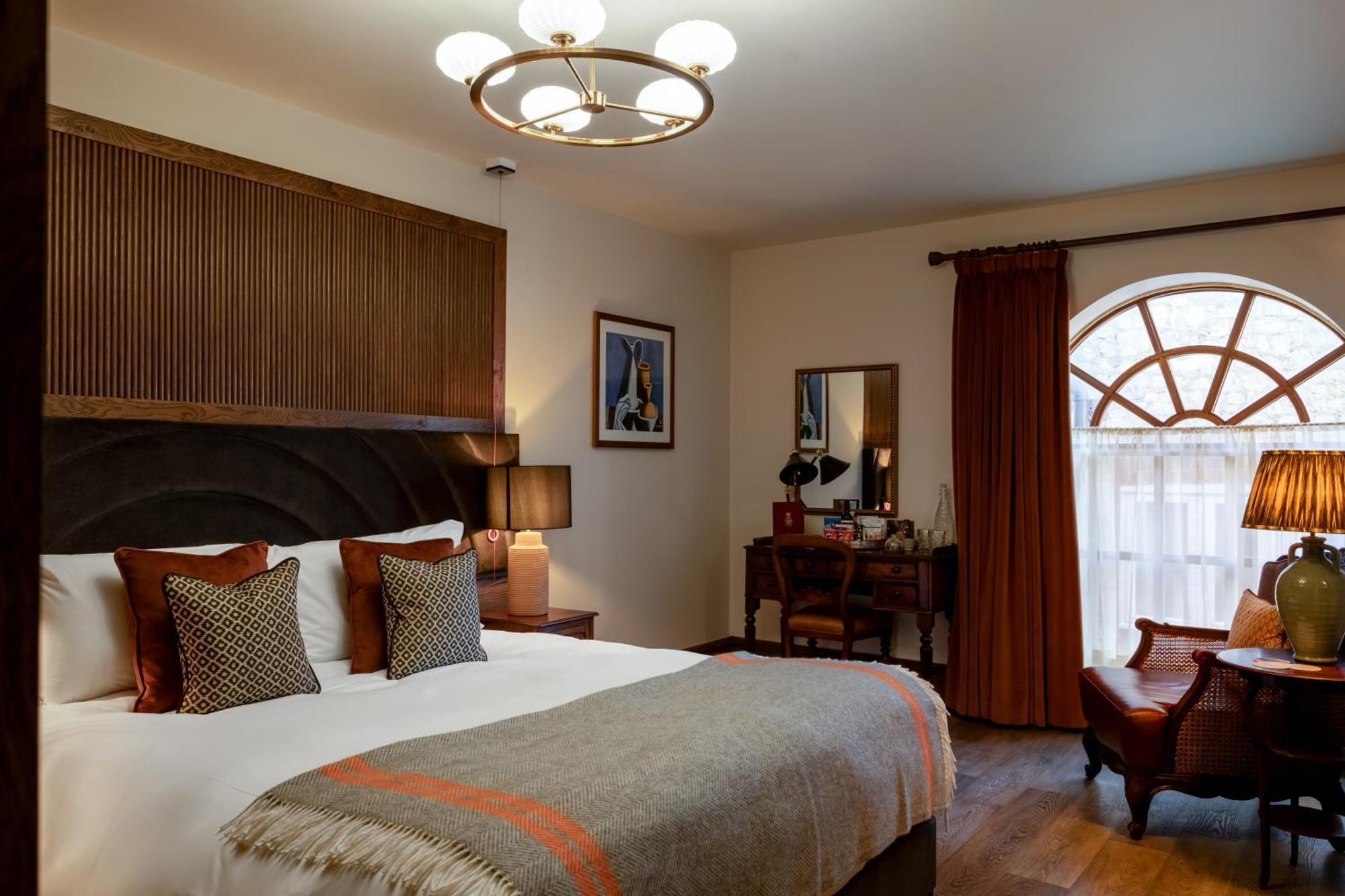 Teller'S Arms Hotel Farnham  Eksteriør billede